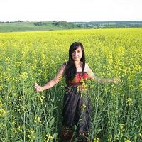 Yulja Ladan的照片