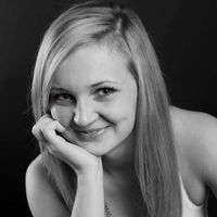 Petra Bellová的照片