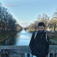 Paris Zachoudis的照片