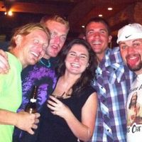 Dustin Jones的照片