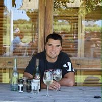 James Edward的照片