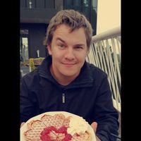 Corey Johnson的照片