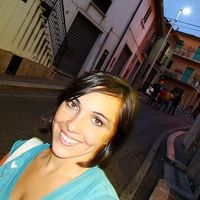 Manuela Anzaldo的照片