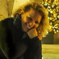 Rebecca Dru的照片