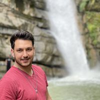 Hosein Karami的照片