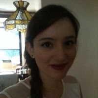 Larissa Marineli的照片