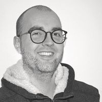 Simon Patrick Chills's Photo