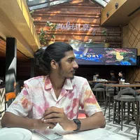 Fotos de Narendhar B