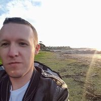 Cameron Dennis的照片