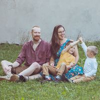 Lenka Šlajsová and family的照片