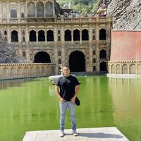 Andres Jiron的照片