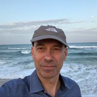 Michel Montoisy的照片