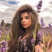 Adeela Omar的照片