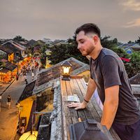 Bastien Vtnl的照片