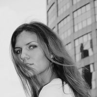 Elena Galonena的照片