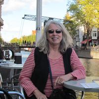 Connie Hollis的照片