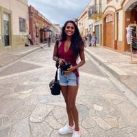 Easha Perinpanathan的照片