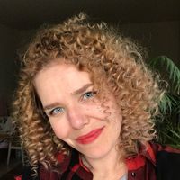 Penka Karadjova的照片