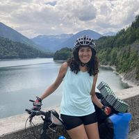 Yuci Mounir的照片