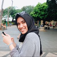 Karina Deandra's Photo