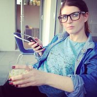 kyra shennan的照片