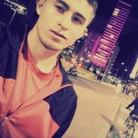 Andres Velasco的照片