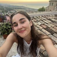 Alika Gapon的照片