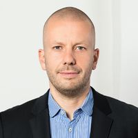 Nils Hansen的照片