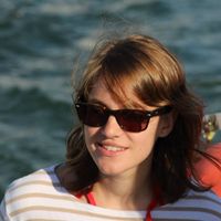 Helene DERENNES的照片