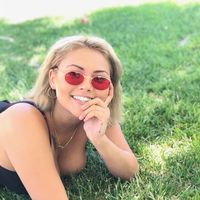 Jessica Grimm's Photo