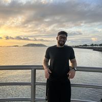 Tomás Sarkis Badola的照片