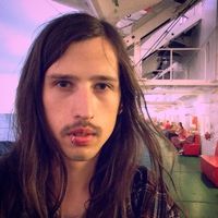 Valja Krutikov的照片