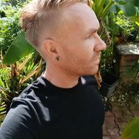 Pierre Much的照片