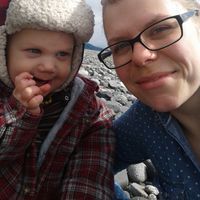 elysia toporowski的照片