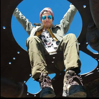 David M Burgos的照片