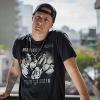 Yevheniy Slyzkoukh的照片