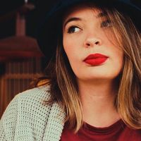 Ludmila Calonio's Photo