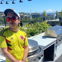 Christian Aldana的照片