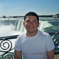 Julio Valderrama的照片