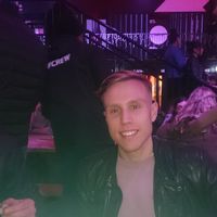 Izaak  Dixon的照片