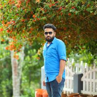 Francis Thomas的照片