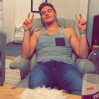 Julian Gjelberg的照片