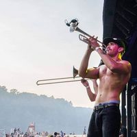 Derek McBryde的照片