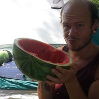 Abraxas Bux的照片