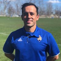 Thiago  Melo的照片