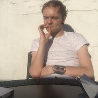 James Queen的照片