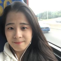 Yi Jing Zhong的照片