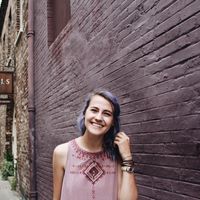 april summers's Photo