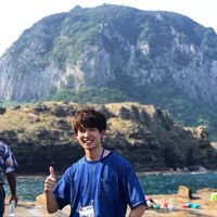 Shun Adachi的照片