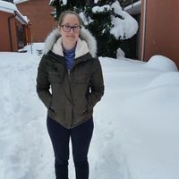 Jennifer Hillier's Photo